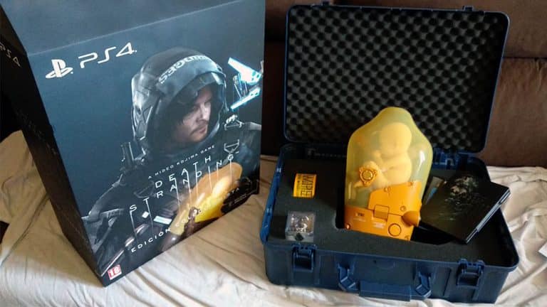 Unboxing Death Stranding Collector's Edition caja y maletín con bebé.