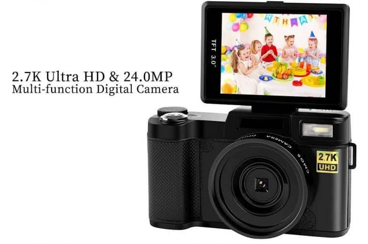 Camara multifunción barata con pantalla giratoria 2.7K UHD y 24MP. Las mejores cámaras compactas baratas y bridge
