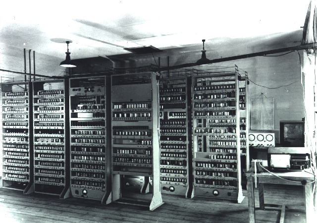 EDSAC The Electronic Delay Storage Automatic Calculator at the University of Cambridge Mathematical Laboratory in England, 1948